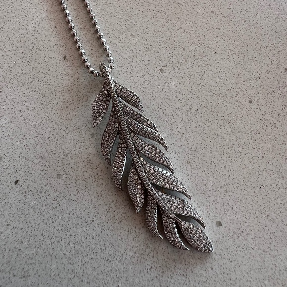 Diamond leaf necklace